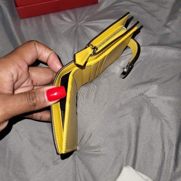 Fendi Compact Wallet - Picture 3 of 4